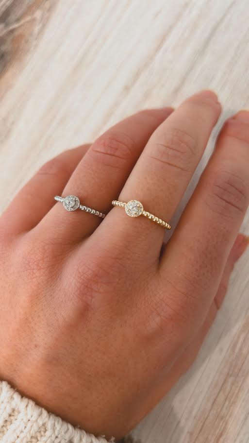 It Fits! Round Solitaire Halo Droplet Ring- Gold