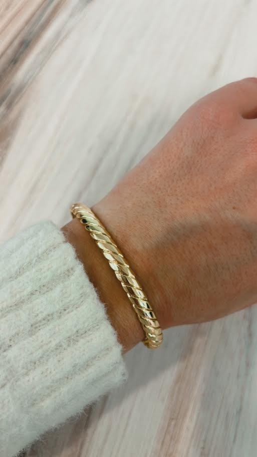 Gold Stainless Twist Cuff