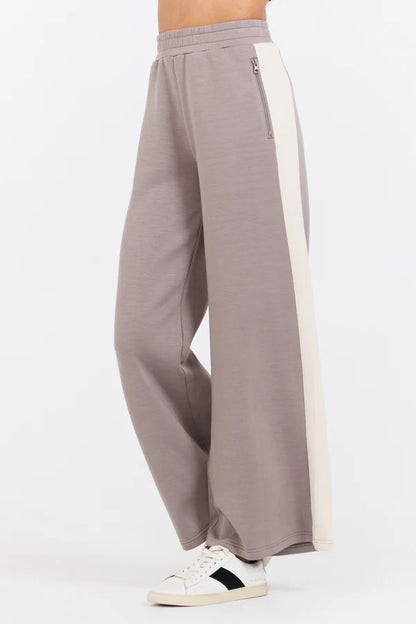 Colorblock Cloud Fleece Pants- Taupe/South Beach Sand